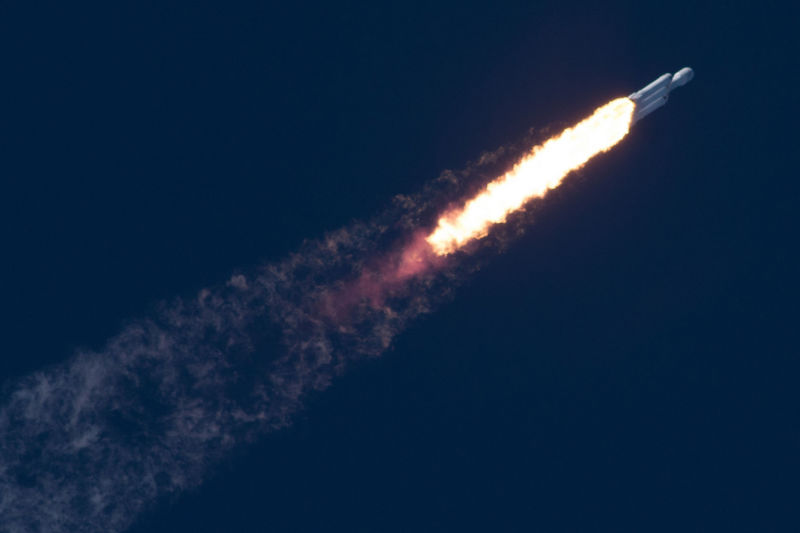 The Falcon Heavy rocket proved that 27 engines can fly together and not go all explode-y.