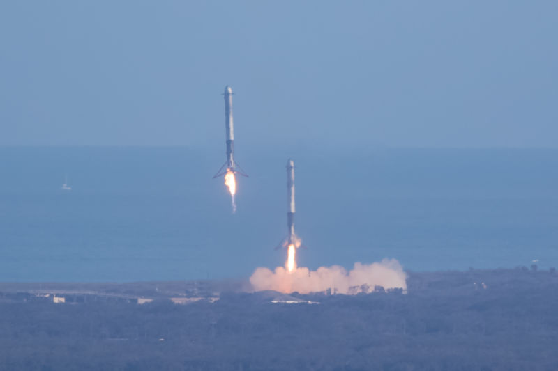 The two Falcon Heavy booster landings in 2018 were something to behold.