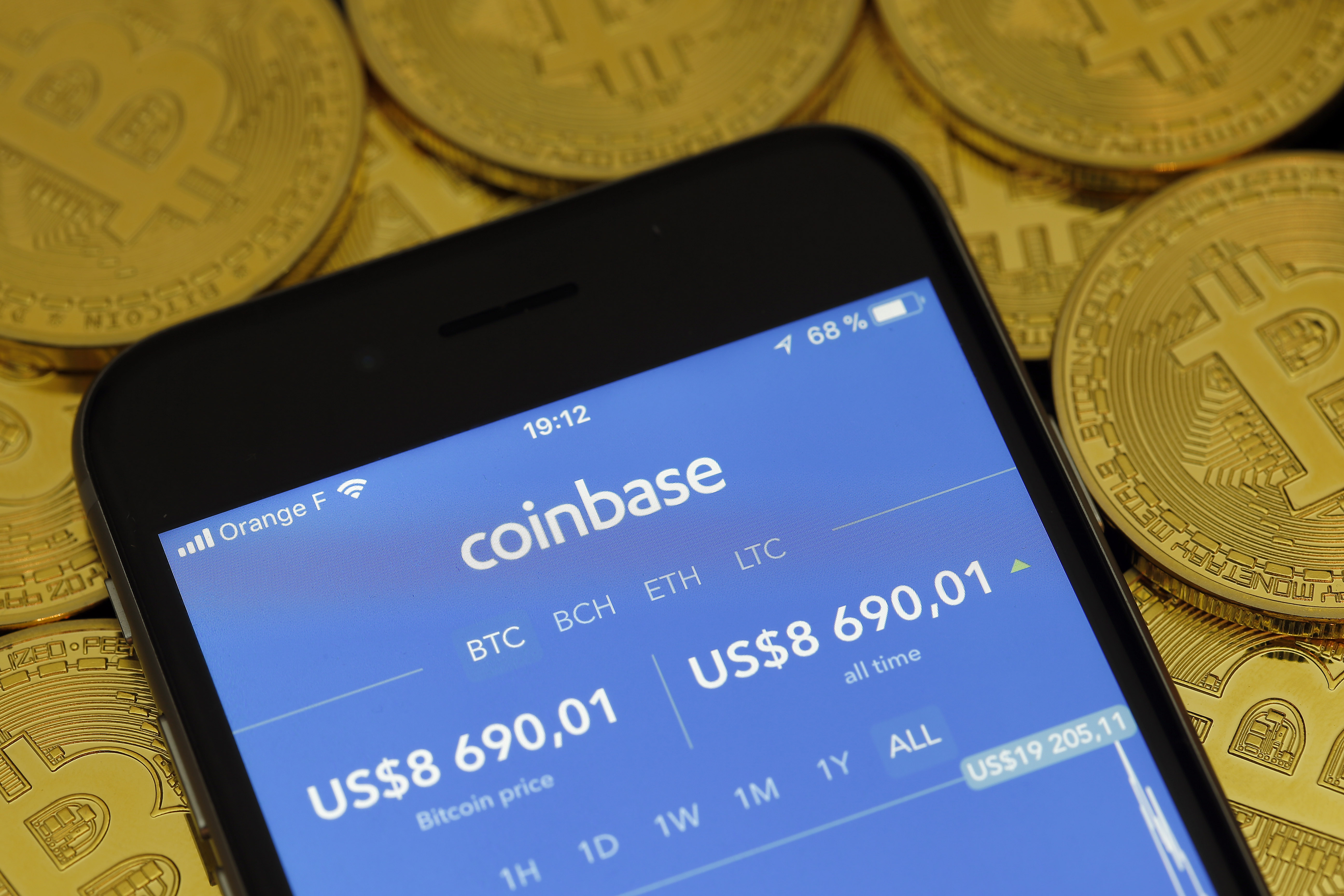 Coinbase: We will send data on 13,000 users to IRS | Ars ...