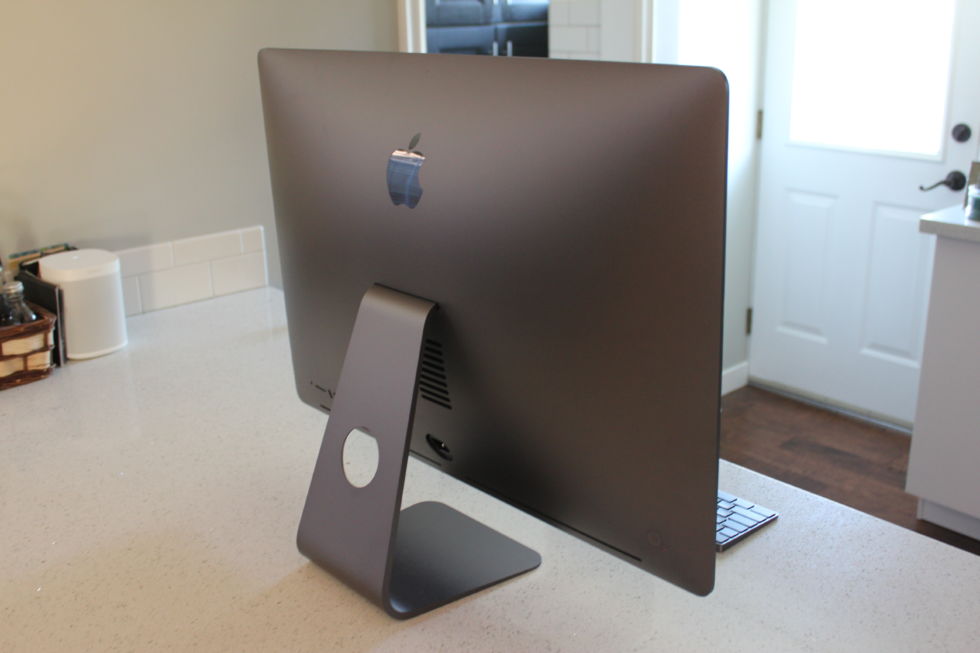 iMac-Pro-angle-980x653.jpg