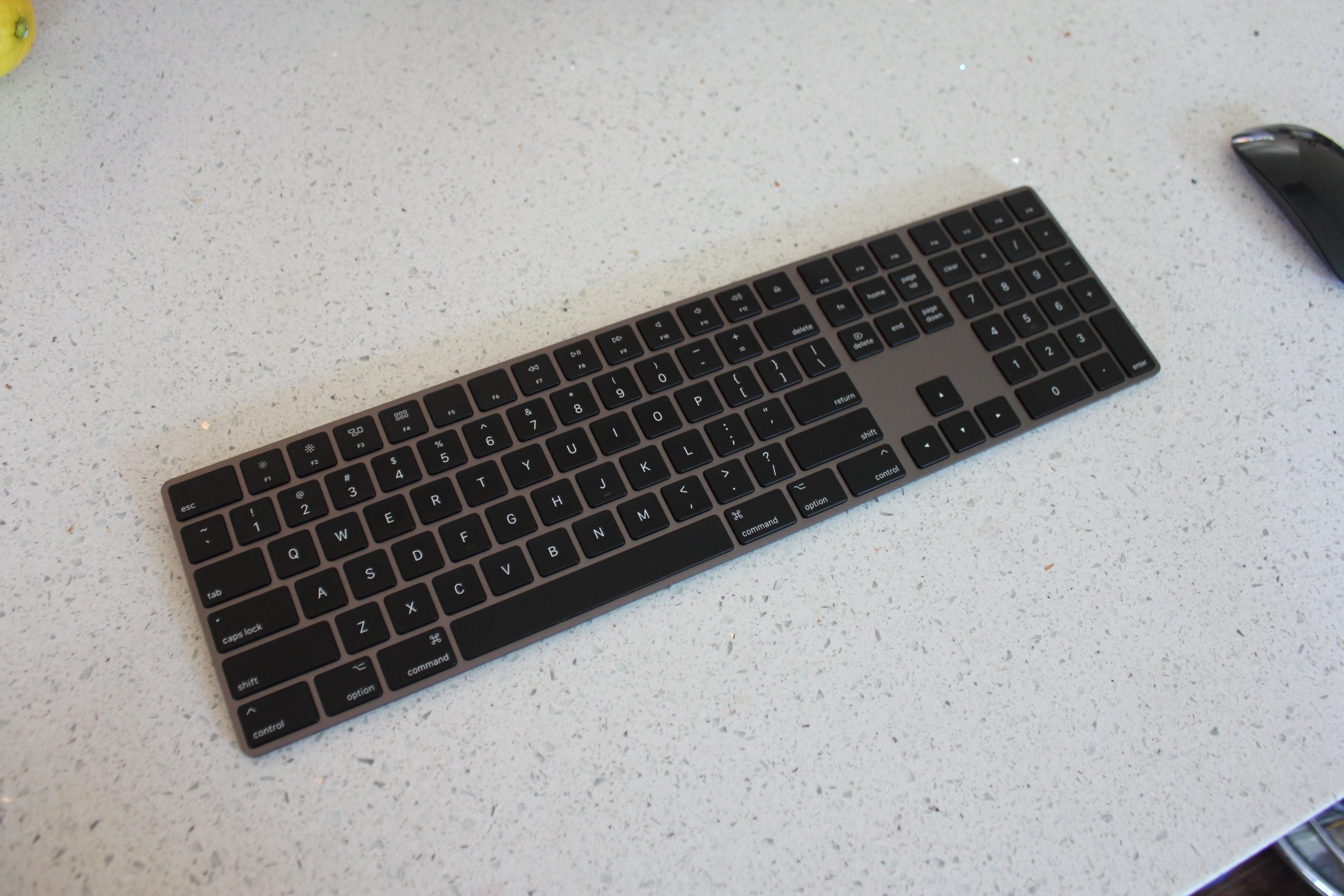 Apple - 【iMac pro限定】MagicMouse2MagicKeyboard黒ver Apple Releases Black and Silver Magic Keyboard With Touch ID