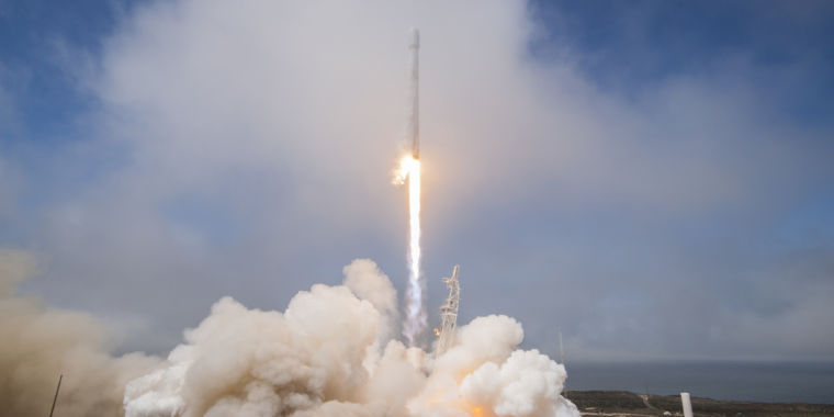 SpaceX launch last year punched huge, temporary hole in the ionosphere