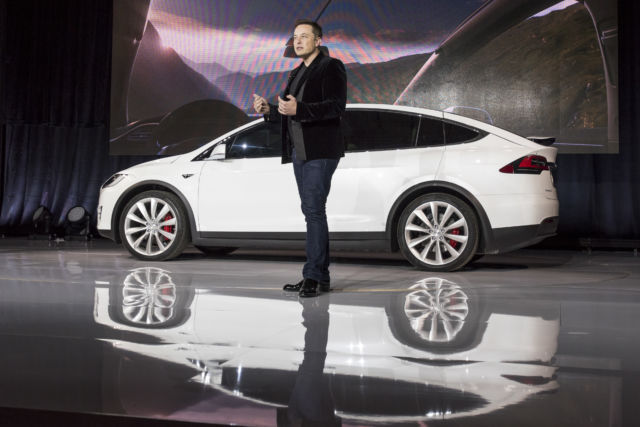 Elon Musk unveiled the <a href="https://arstechnica.com/cars/2018/01/teslas-model-x-a-lovely-roadtripper-with-stiff-daily-driving-competition/">Model X</a> back in 2015. 