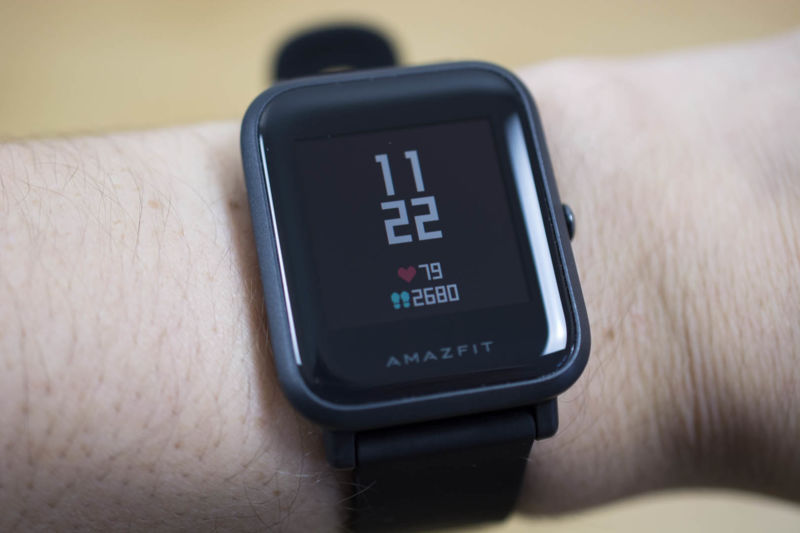 montering hvorfor asiatisk Amazfit Bip review: One peculiar week with a $99 smartwatch | Ars Technica