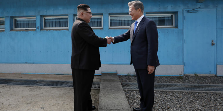 As two Koreas shake hands, Hidden Cobra hackers wage espionage campaign