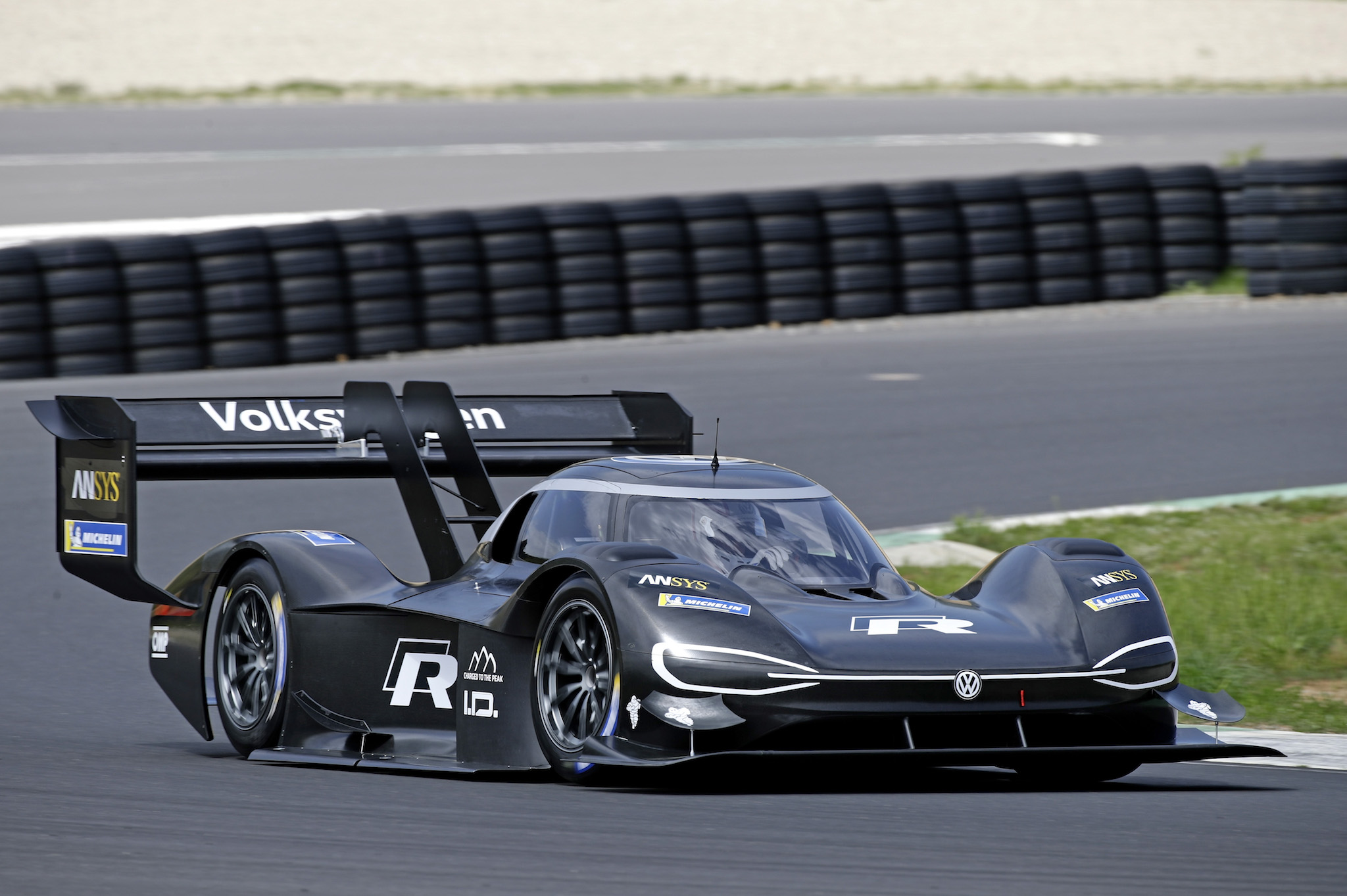 2018 Volkswagen ID R Pikes Peak