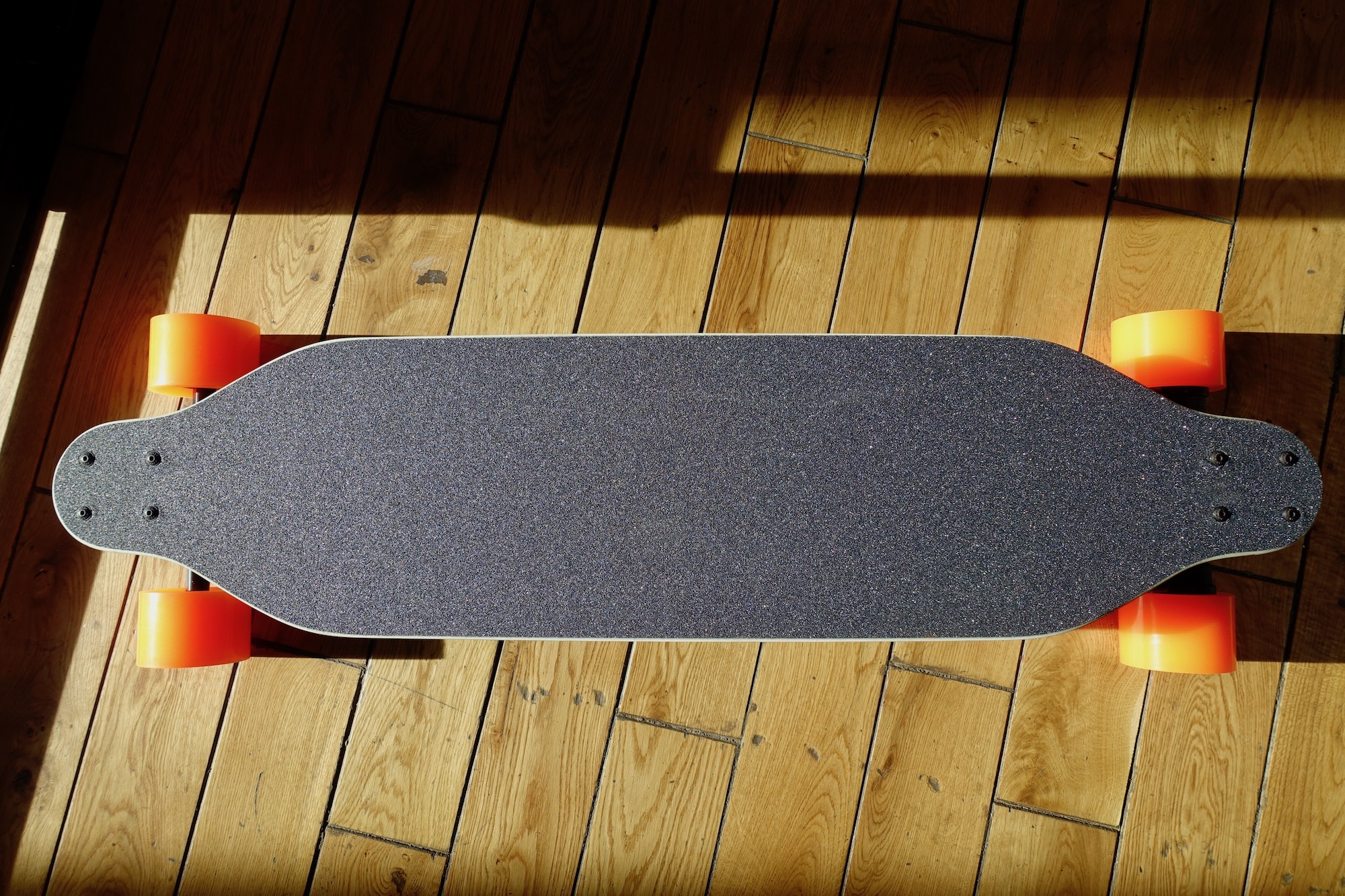 New Boosted Boards have more affordable shortboard and better batteries - Ars Technica New Boosted Boards have more affordable shortboard and better batteries - Ars Technica