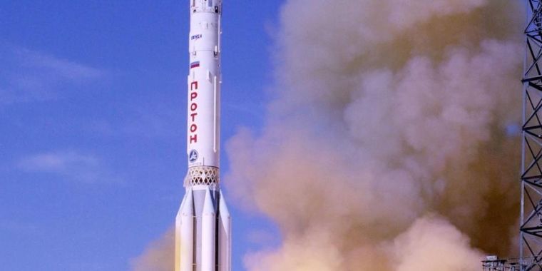 After six decades, Russia will build its final Proton rocket this year thumbnail