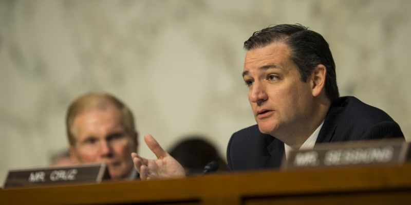 Sen. Ted Cruz, right, and Sen. Bill Nelson (background) both support extending ISS operations beyond 2025.