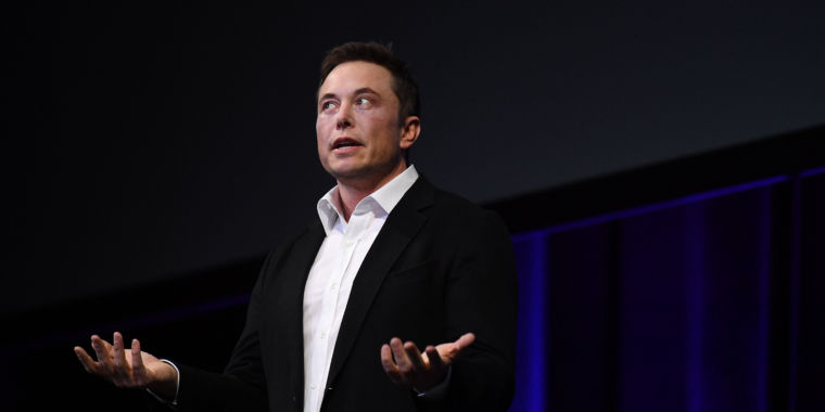 Sorry Elon Musk, there’s no clear evidence Autopilot saves lives