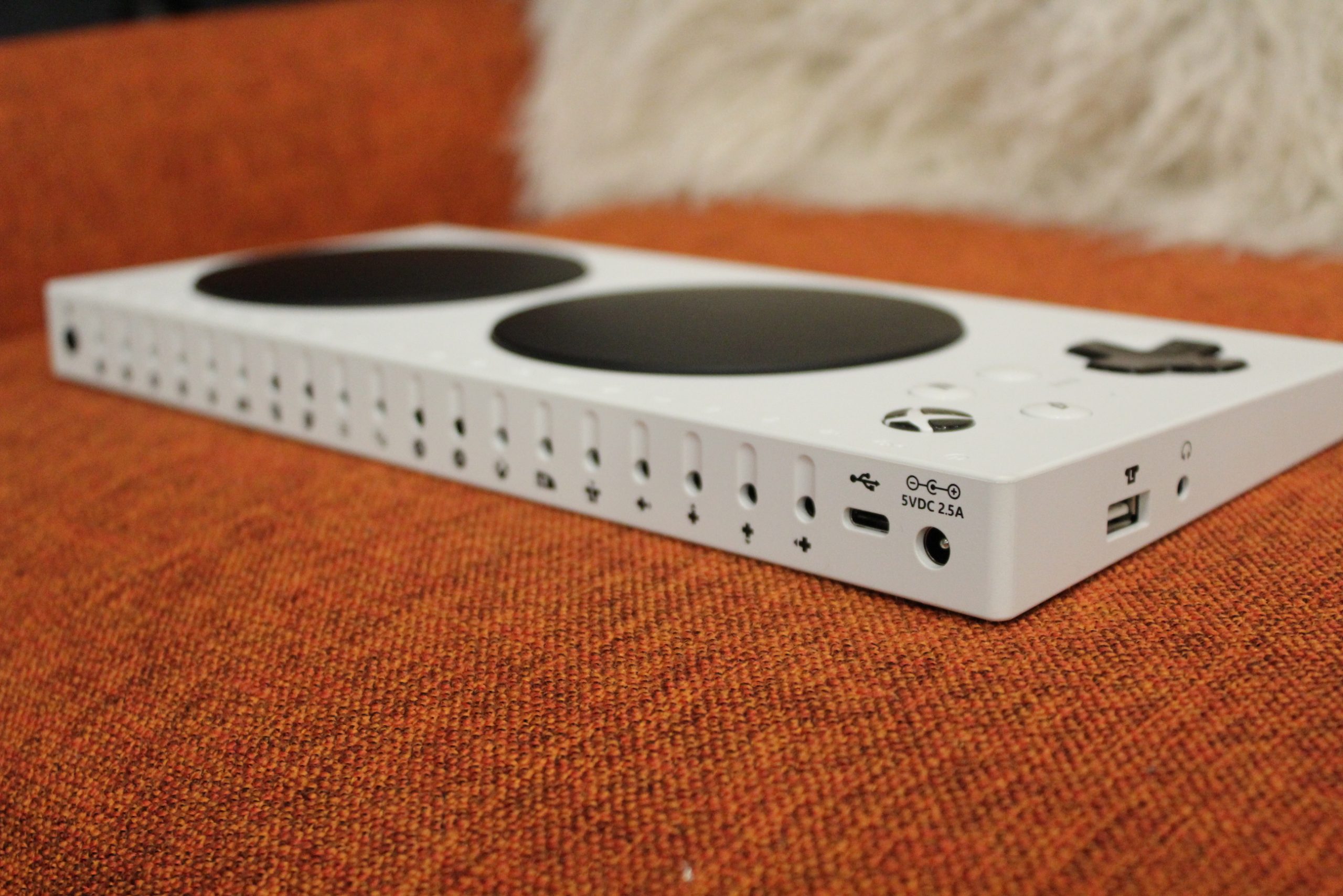 X Box Adaptive Controller In the lab with Xbox’s new Adaptive Controller, which may change gaming ...