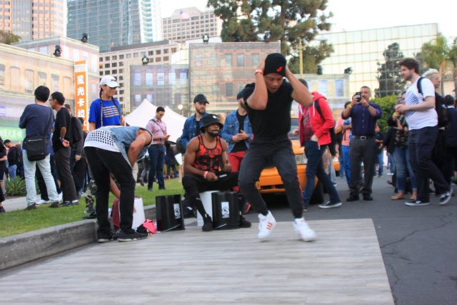 Break dancers