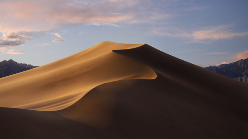 The dynamic Mojave wallpaper in transition.