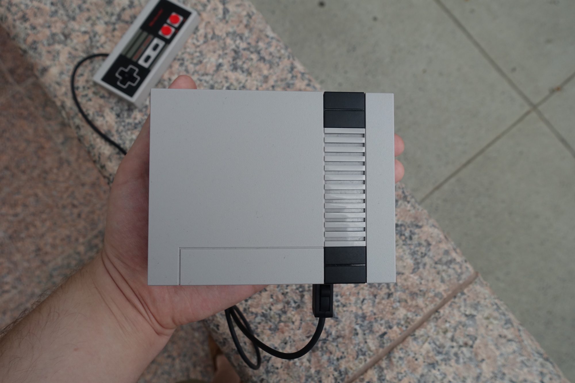 Nes Masterpiece Dealmaster: The NES Classic comes back tonight—here’s where to get one ...