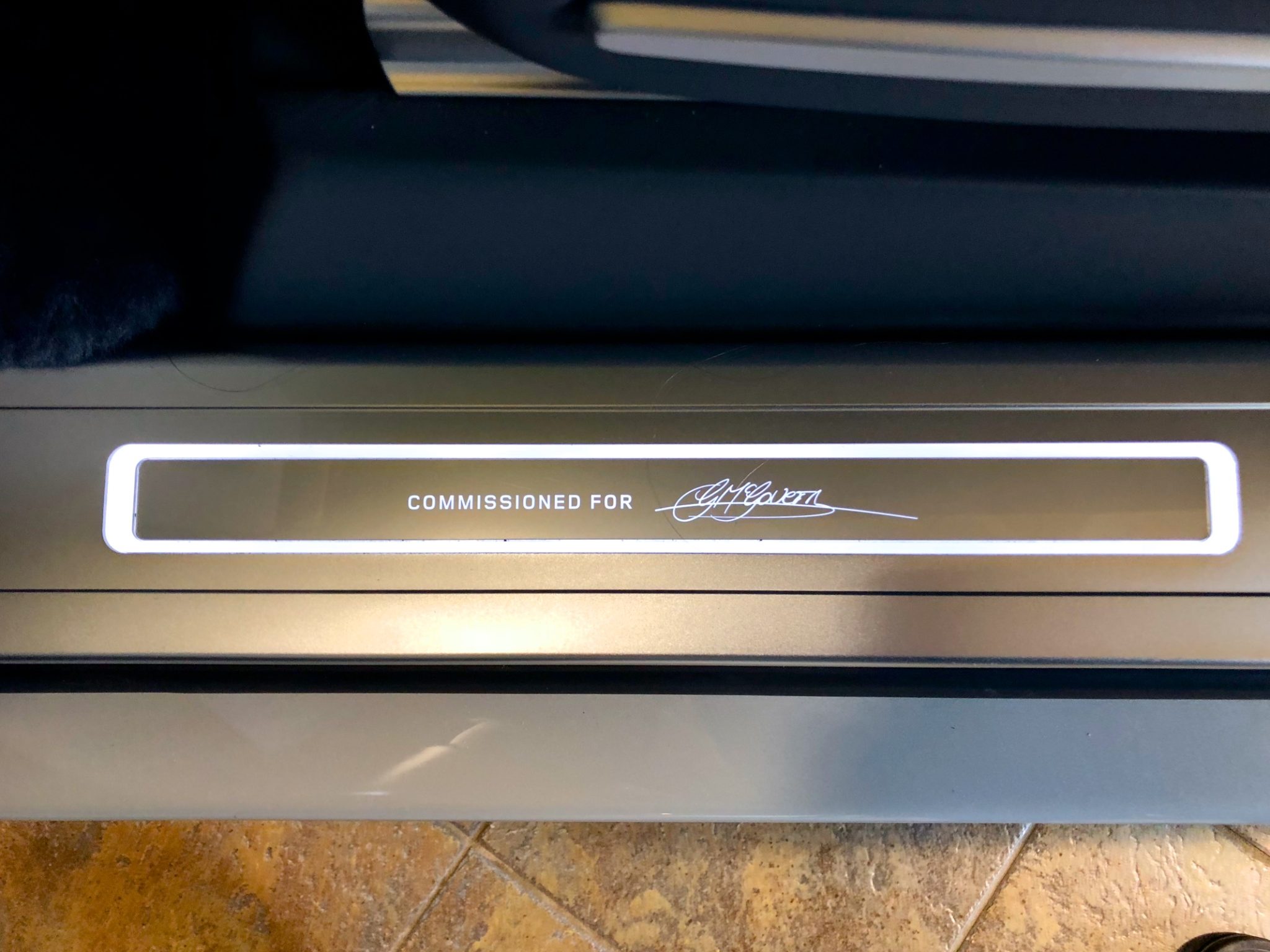 Got $360K burning a hole in your pocket? Check out the Range Rover SV ...