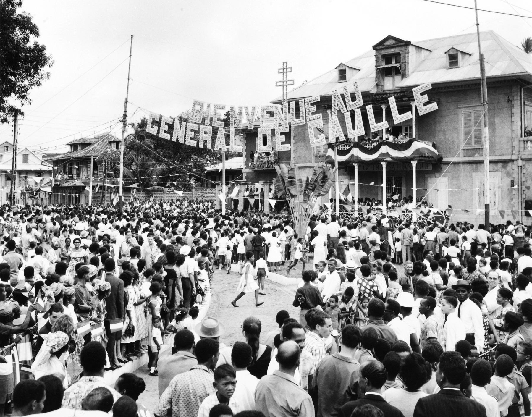 Arrival of General De Gaulle in Cayenne, French Guiana, on March 24, 1964.