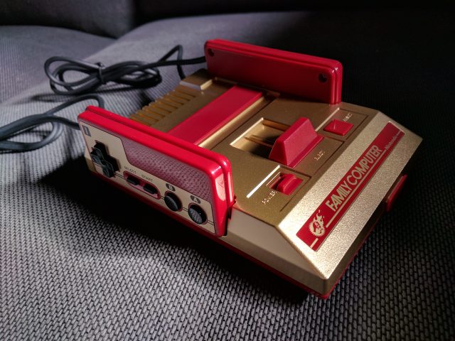 Gold famicom online mini