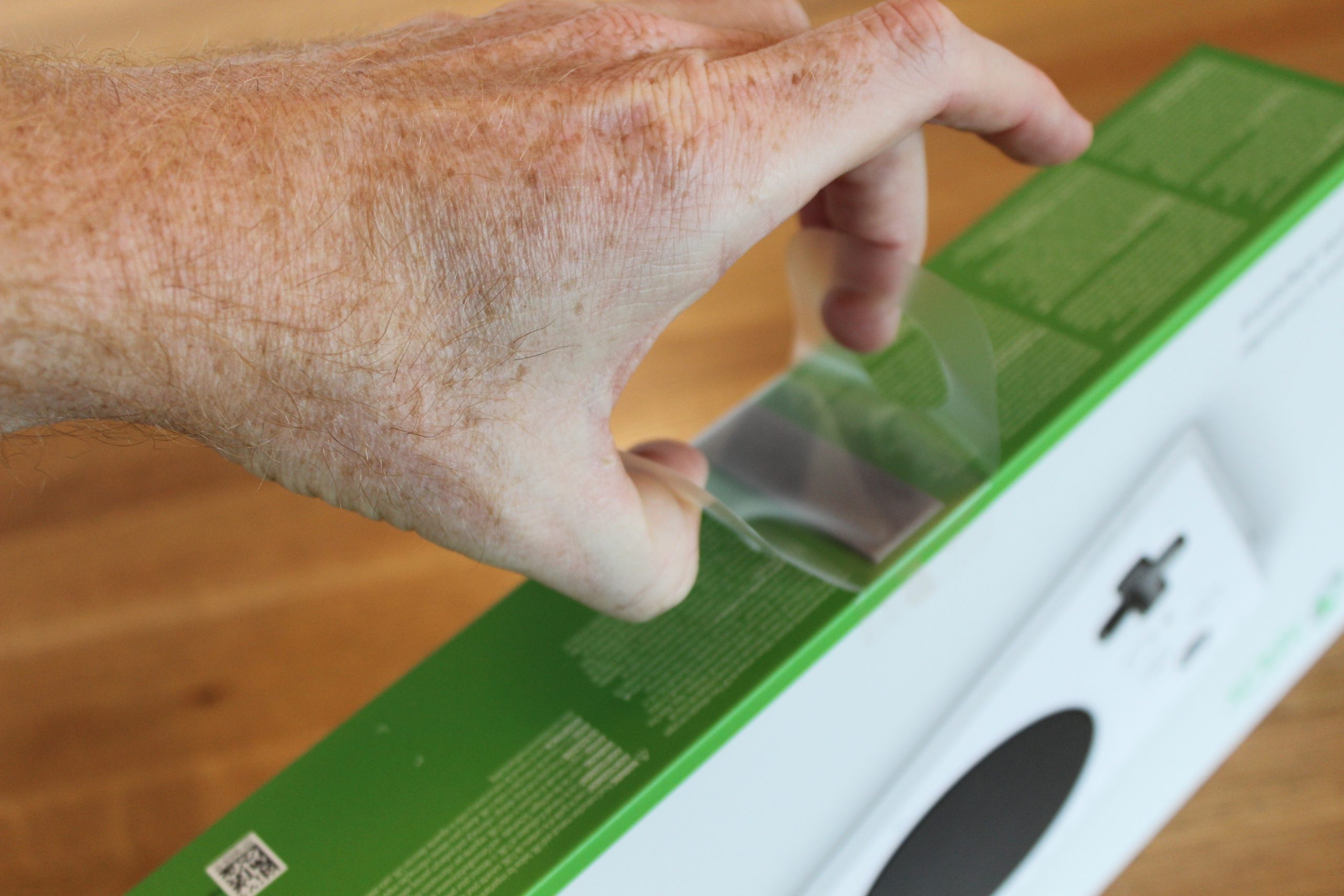Forward-box: Xbox Adaptive Controller’s packaging is a good Microsoft ...