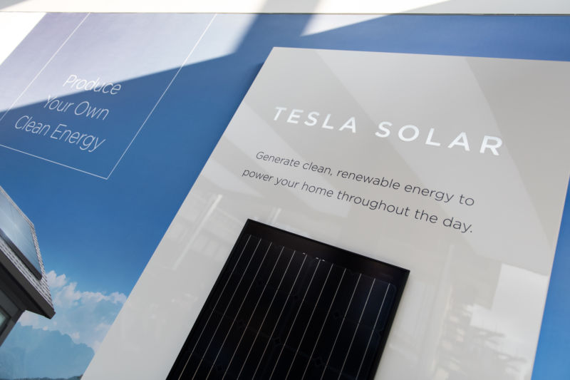 Report: Tesla’s latest production troubles are happening at its solar factory