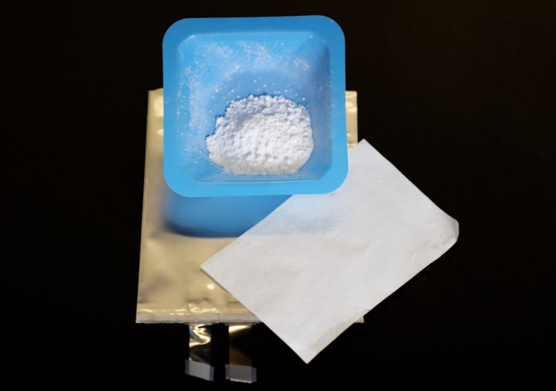 Adding powdered silica to the electrolyte used in lithium-ion batteries keeps them from catching fire.