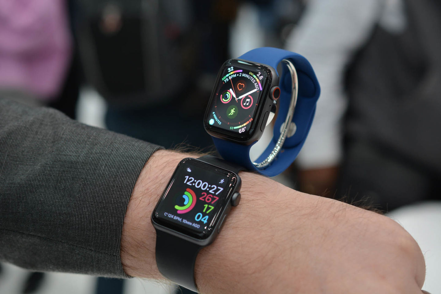 Apple Watch Series 4 hands on Sparking envy in current Apple Watch owners2018/19 By PakUrduWorld