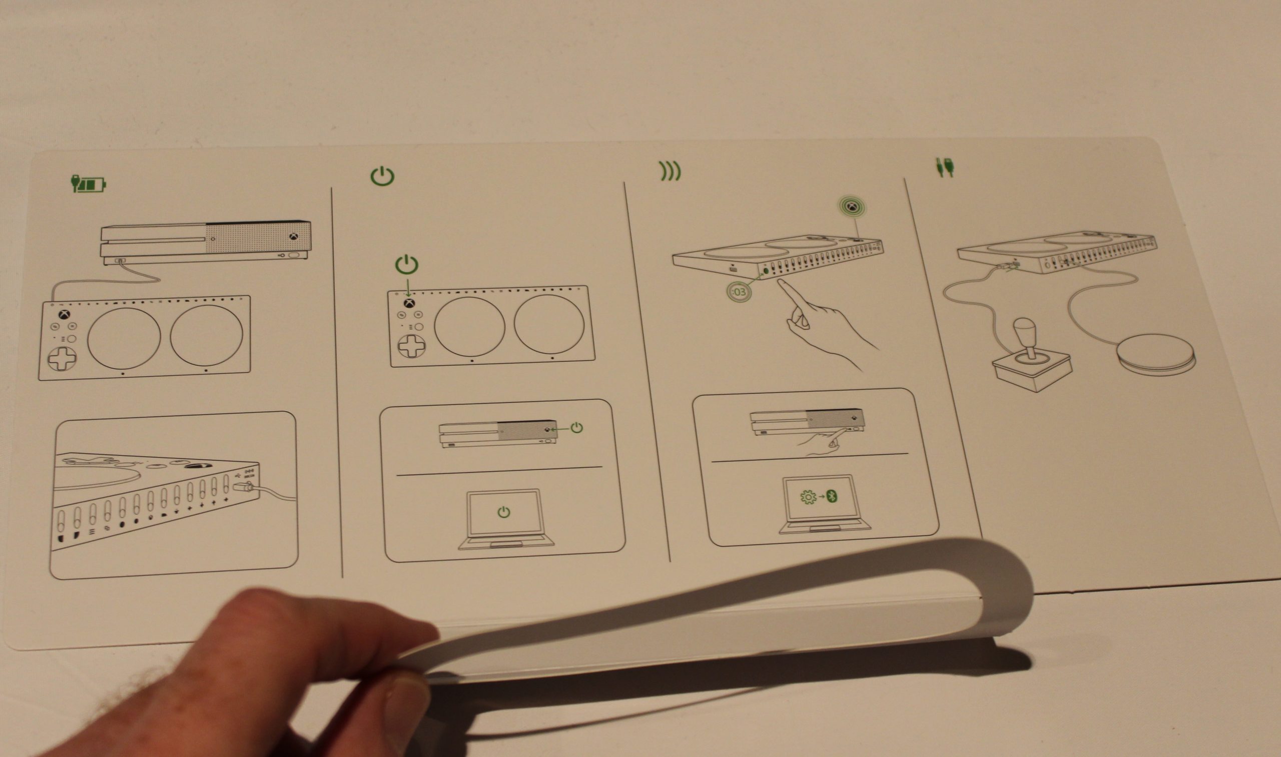 Xac Xbox Adaptive Controller is now out—and we go hand, foot, fingers, and ...