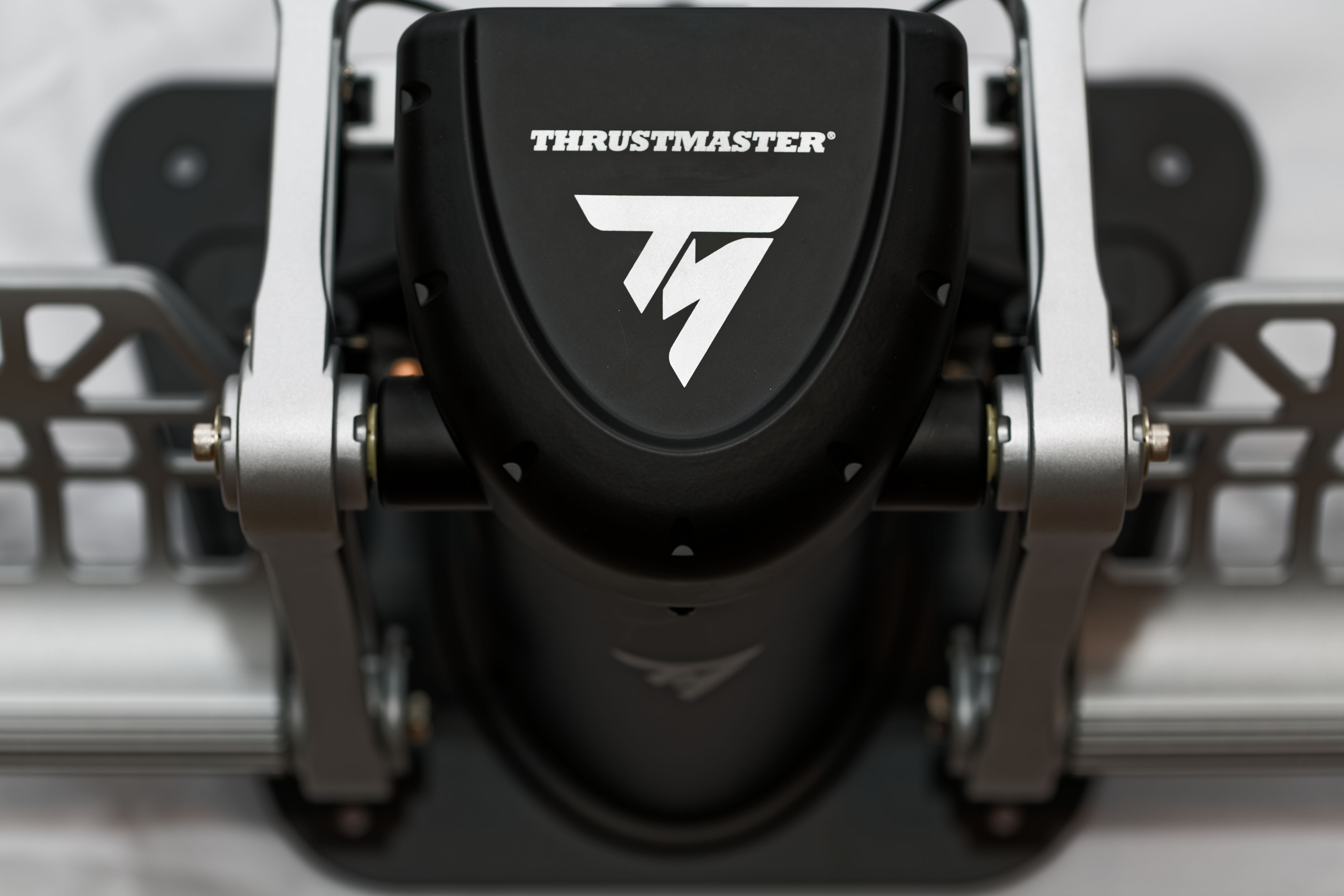 Test du TPR - Palonnier haut de gamme selon Thrustmaster 