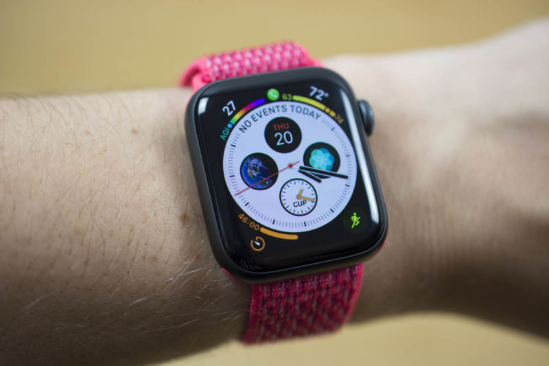 apple watch 4 nike recensione