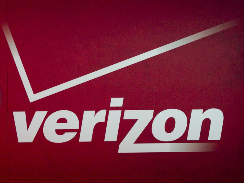 Verizon's 5G home router comes with free Disney+, no-contract price, and  gigabit speeds - PhoneArena