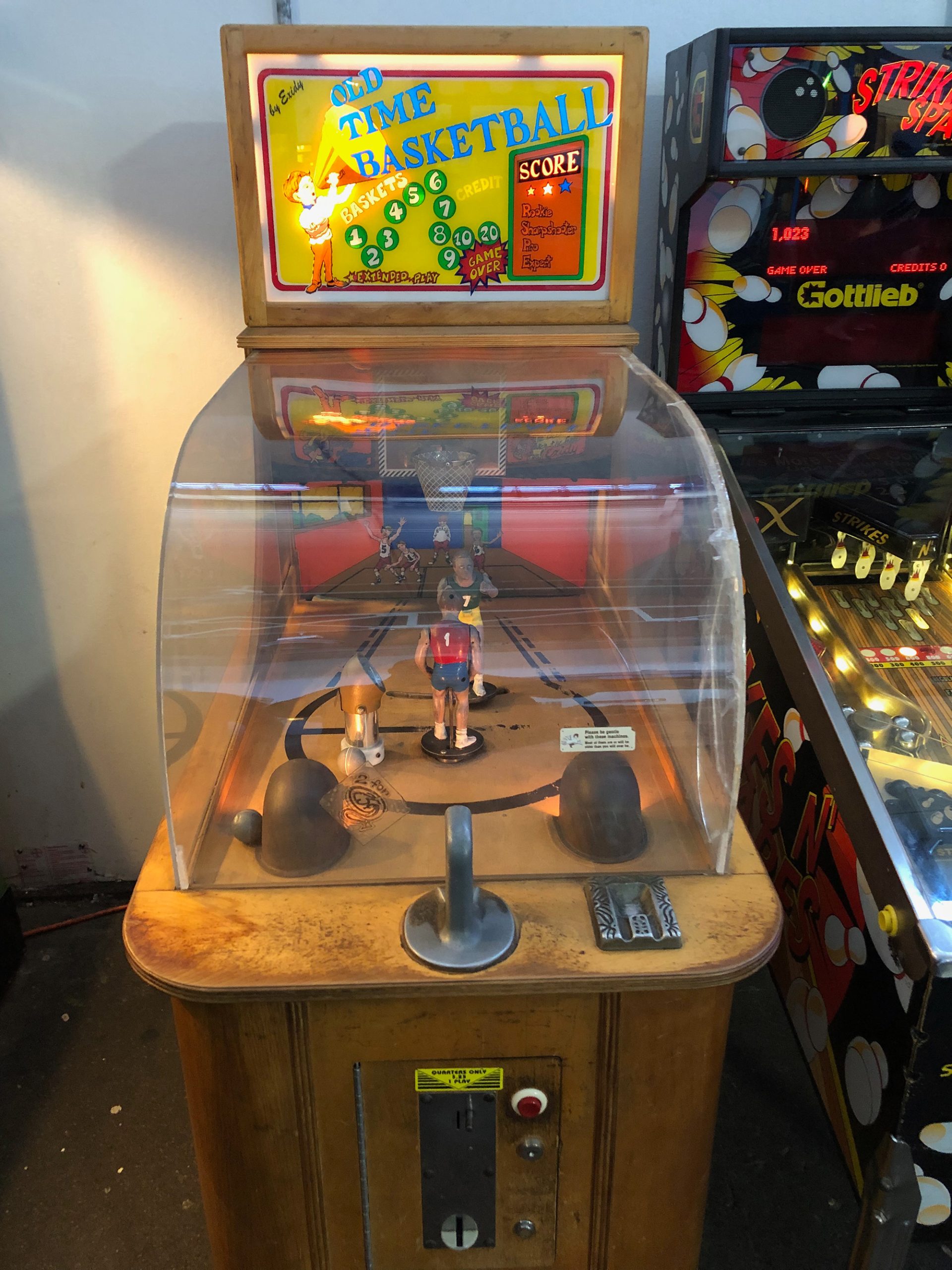 ドローイング『Classic Arcades』 Multicade 60-in-1 Ms. Pacman, Galaga, Donkey Kong, etc. w