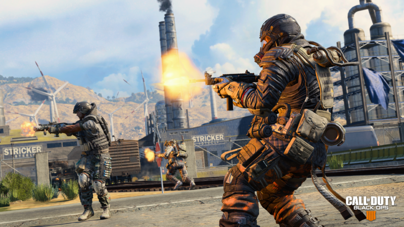 Les joueurs se débrouillant dans le nouveau mode Blackout. 