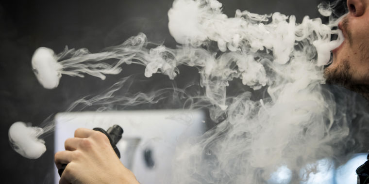 Vaping-linked lung illness looks like exposure to mustard gas, doctors say - Ars Technica thumbnail
