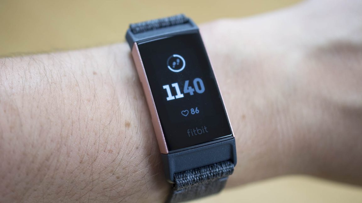 Fitbit charge 3 cnet online