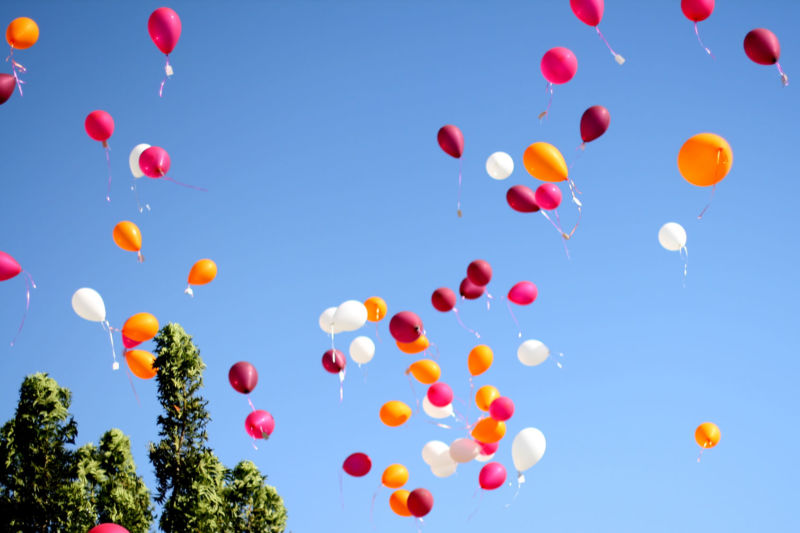Ballons remplis d'hélium.