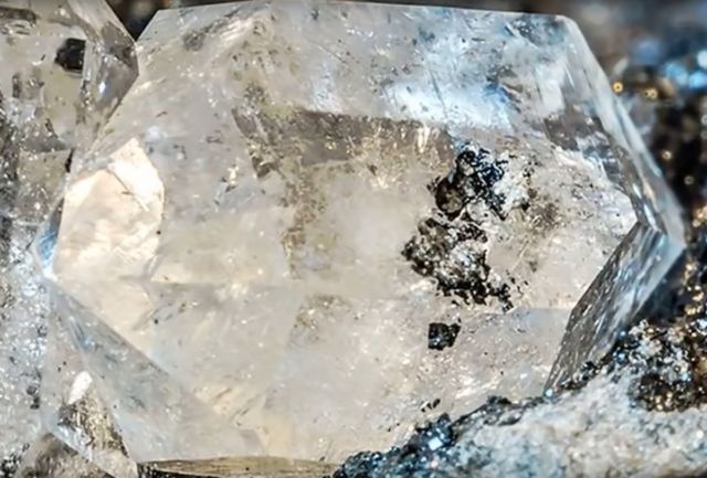 Ice-VII was found lurking in diamonds mined from Earth's mantle earlier this year.