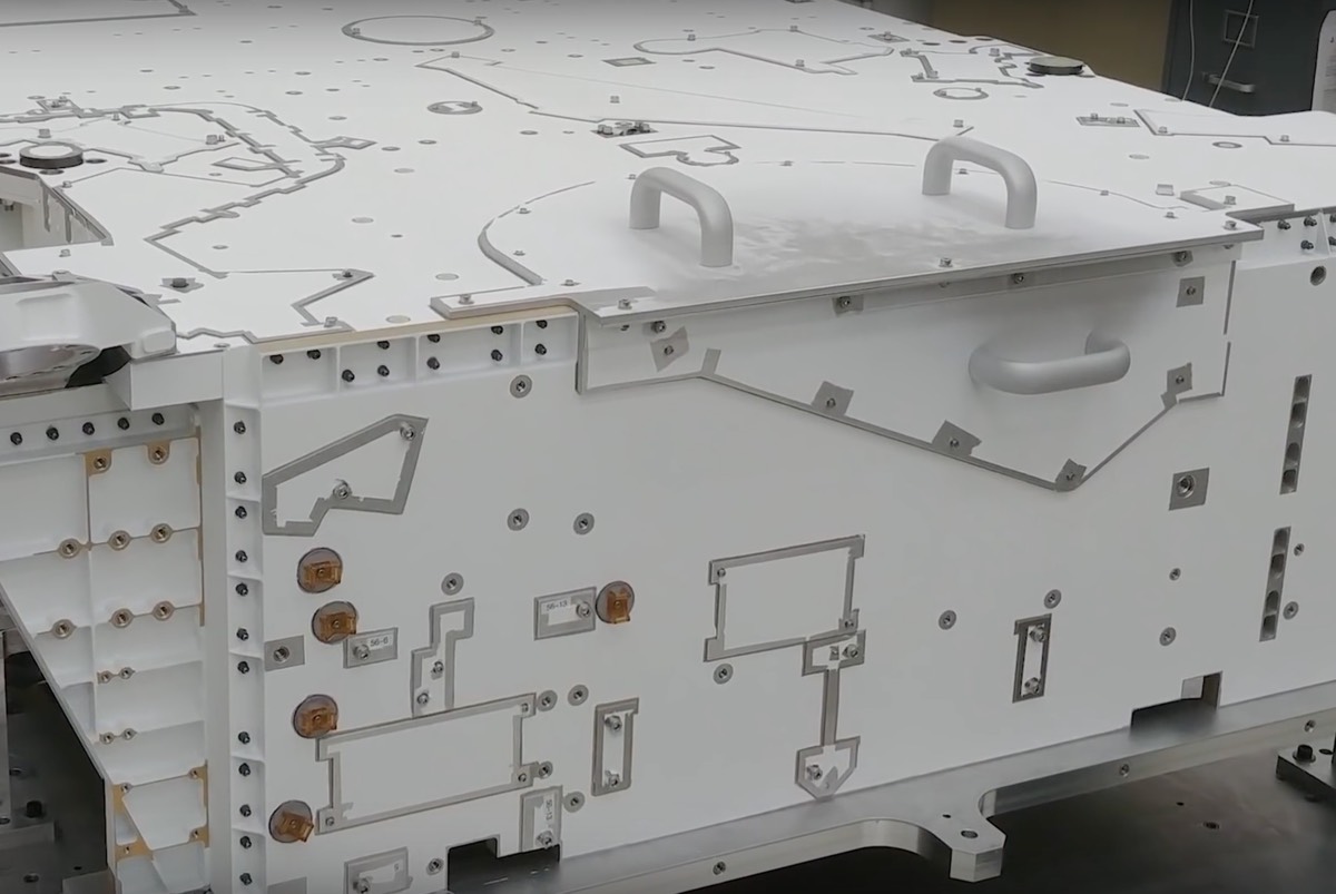 Mars Rover Triangular Chassis New Mars rover gets high-tech paint job for harsh conditions on Mars ...