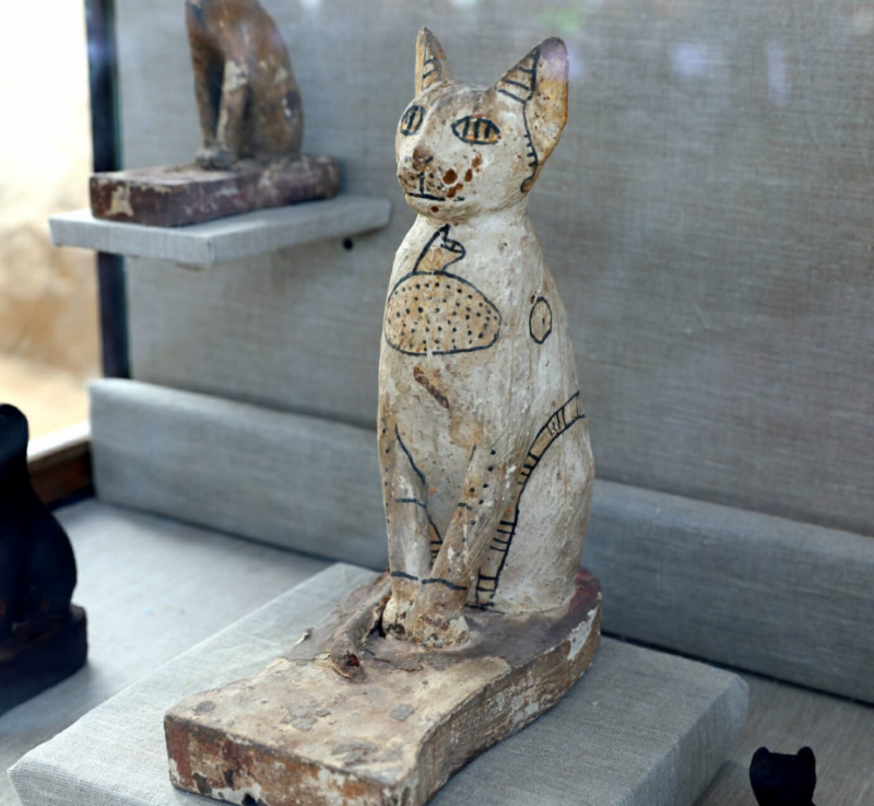 Photo d'une statue de chat.