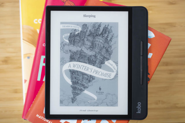 Kobo Forma Review A Formidable Opponent For Amazon S Kindle Oasis
