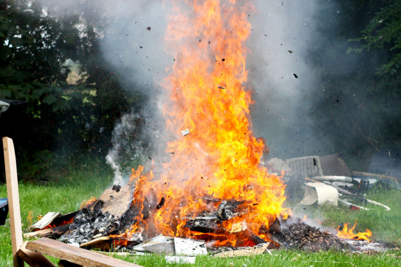 trash-fire-800x534.jpg