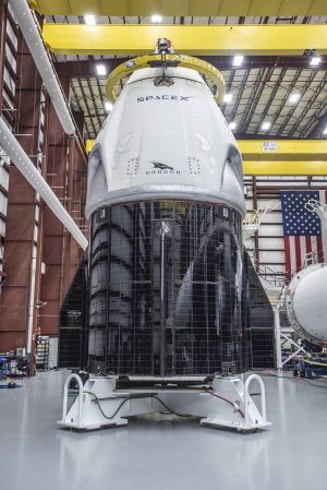 Dragon shows off its new, integrated solar arrays as SpaceX nears