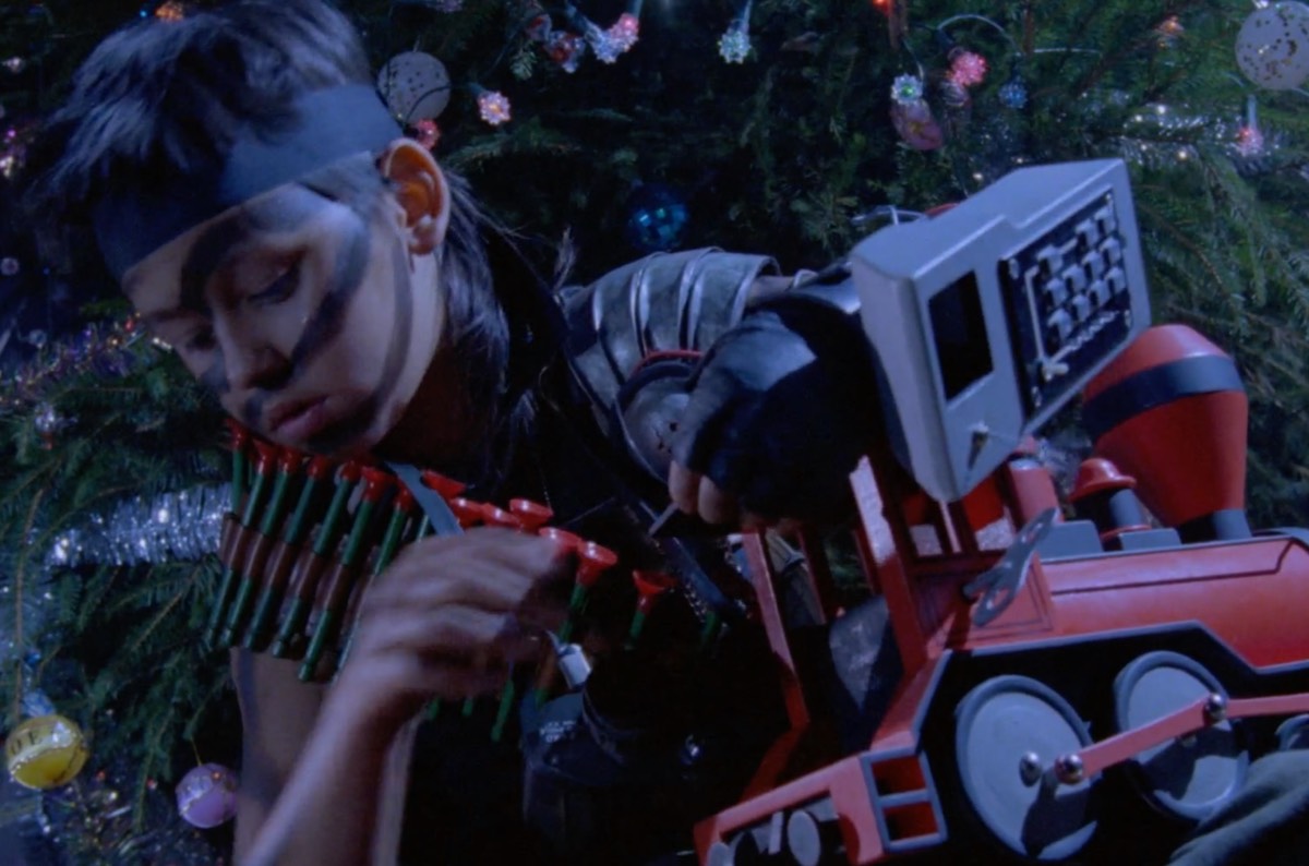 Dial Code: Santa Claus is our new favorite holiday cult classic - Ars ...