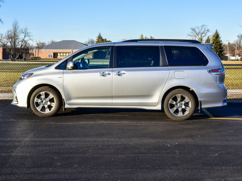 The Sienna resplendent in an elementary school parking lot.