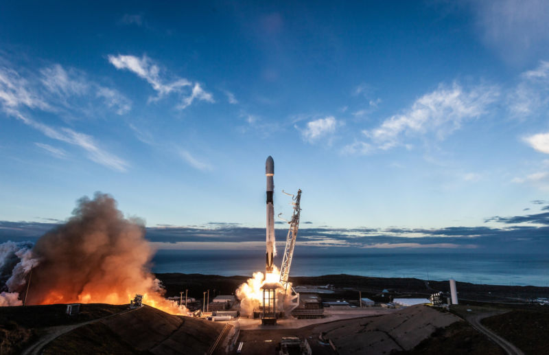 A Falcon 9 rocket launches the Iridium-8 mission in January, 2019.