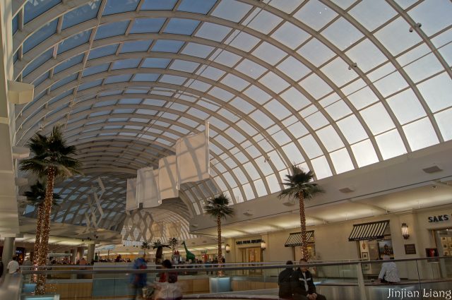 February 12, 2018 - Dallas, TX, USA - An Apple store is seen here