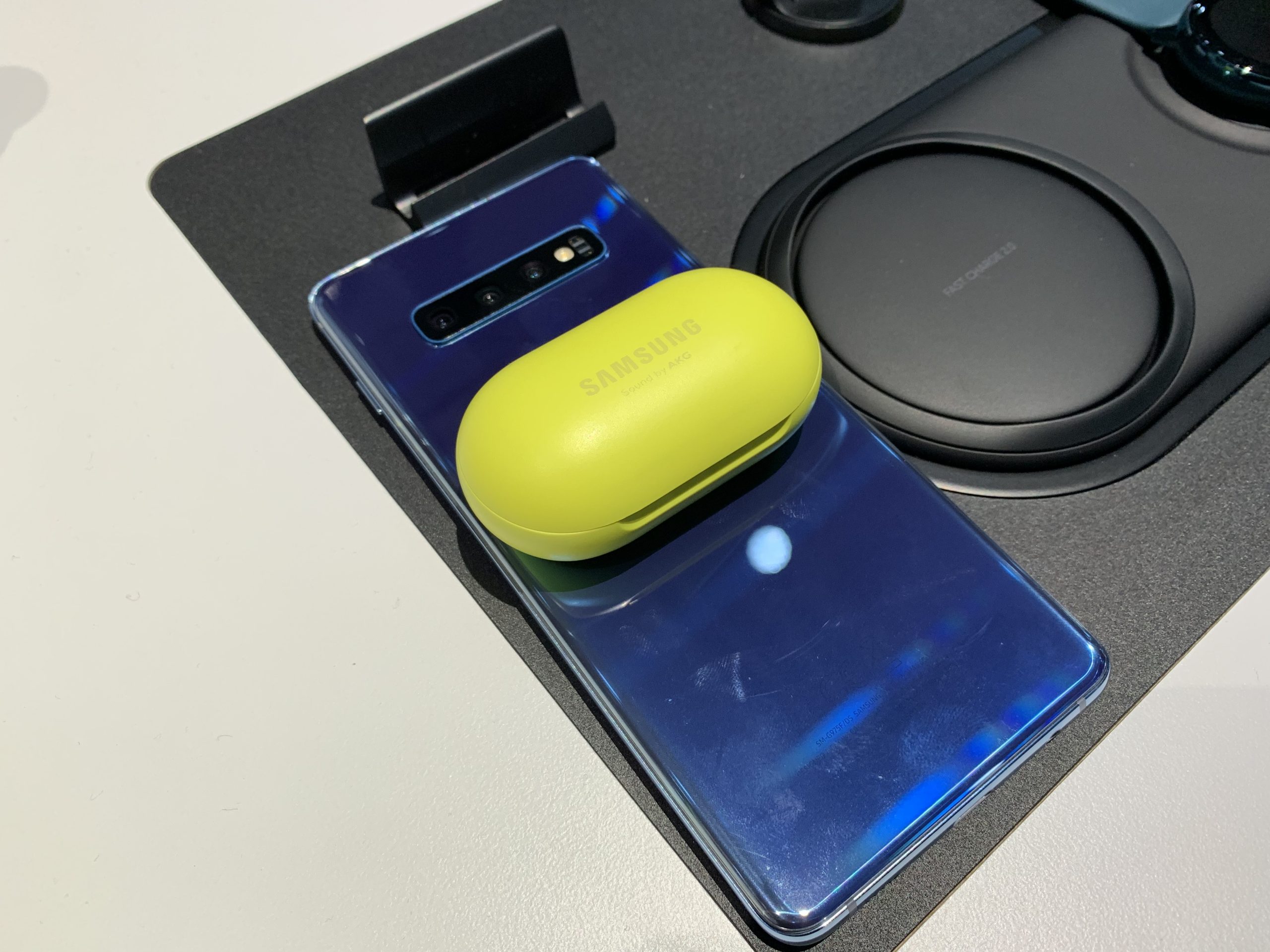 Galaxy - galaxy S10 galaxy buds＋ Samsung Galaxy Buds Review: A Must Have Galaxy S10 Companion