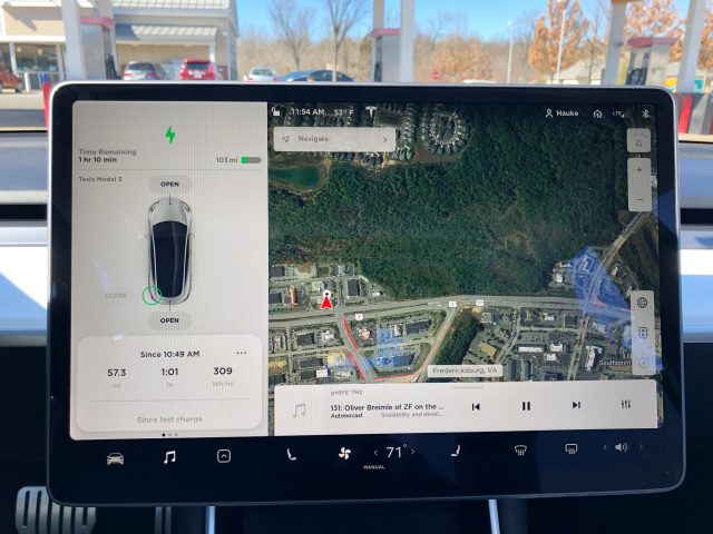 Tesla Model 3 screen