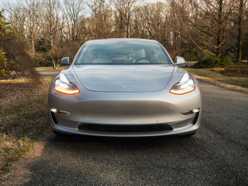 Tesla Starts Leasing Model 3s 35000 Version Is Now