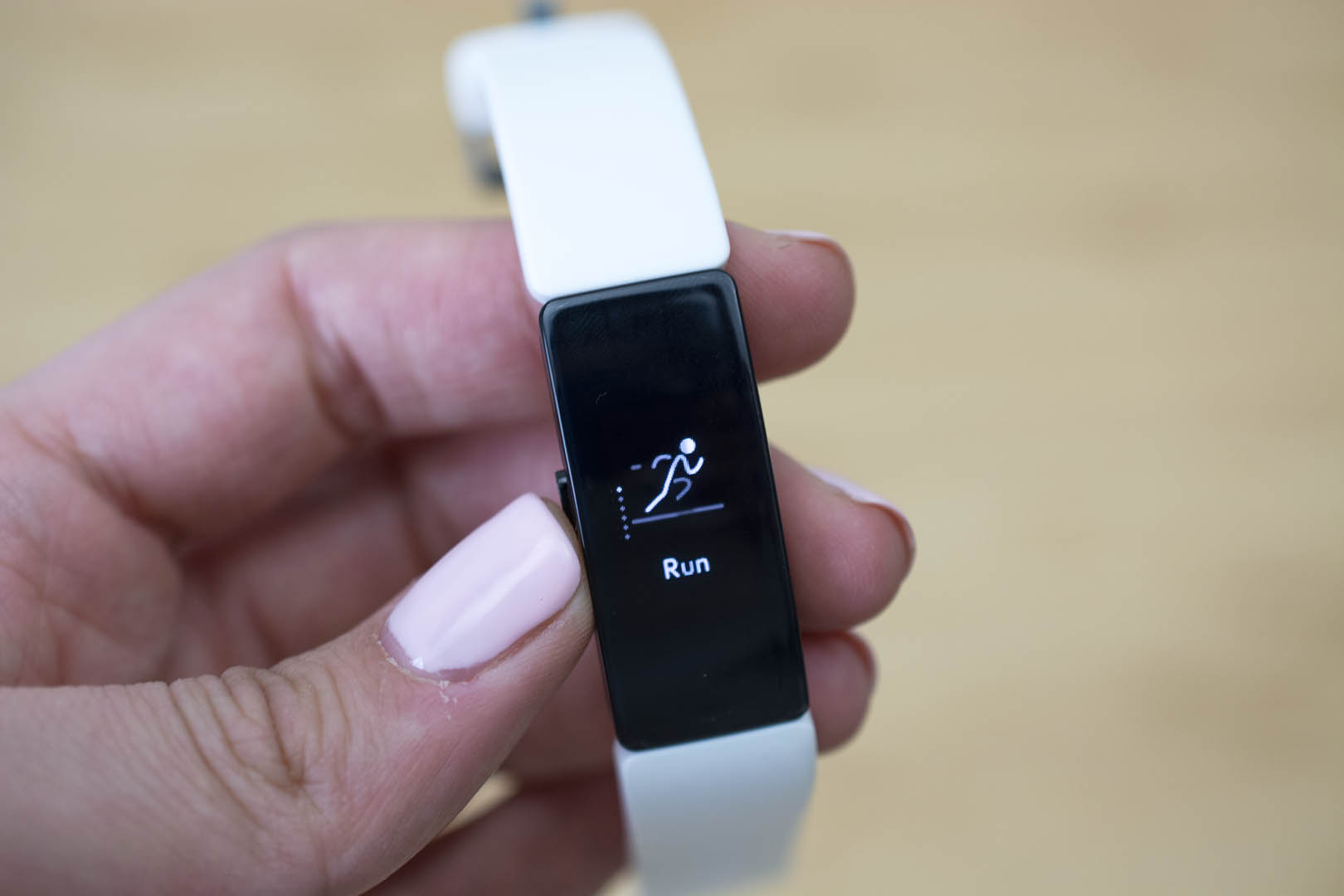 Amazon.com: Fitbit Inspire HR Heart Rate and Fitness Tracker