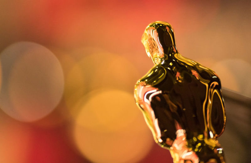 A statuette of an Oscar photographed behind the scenes of the 2017 parade.