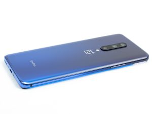 Pictures of the OnePlus 7 Pro.